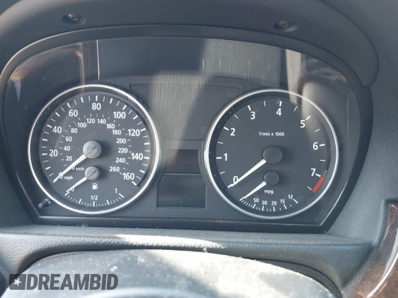 2006 BMW 3 Series 325i z VIN WBAVB135X6KR63138, wystawiony jako IAAI lot #42780102 z przebiegiem 205 000 mil mil oraz . Historia ofert i sprzedaży dostępna na DreamBid. Obrazek 7.
