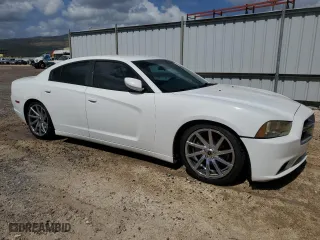 2014 Dodge Charger SE with VIN 2C3CDXBGXEH268355, listed as a Copart auction lot 49473765 with 130,373 mi miles and Clean Title. Bid and sale history available at carsss.com. Image 4.
