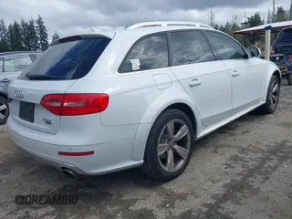 2016 Audi allroad Premium Plus with VIN WA1UFAFL7GA011910, listed as a IAAI auction lot 42024761 with 100,650 mi miles. Bid and sale history available at carsss.com. Image 4.