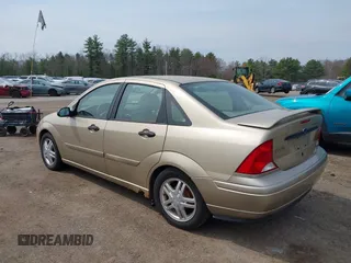 2001 Ford Focus SE with VIN 1FAFP34391W236176, listed as a IAAI auction lot 42100153 with 97,302 mi miles and . Bid and sale history available at carsss.com. Image 3.
