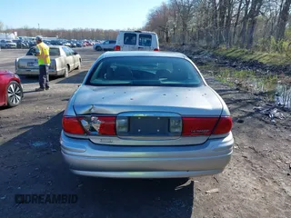 2005 Buick LeSabre Custom with VIN 1G4HP52K85U195383, listed as a IAAI auction lot 42123296 with 249,886 mi miles and . Bid and sale history available at carsss.com. Image 6.