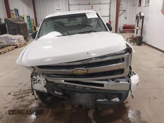 2011 Chevrolet Silverado 1500 LT with VIN 1GCRKSE07BZ417166, listed as a IAAI auction lot 41587194 with 194,863 mi miles and . Bid and sale history available at DreamBid. Image 11.