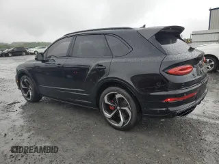 2022 Bentley Bentayga V8 z VIN SJAAM2ZV8NC039607, wystawiony jako Copart lot #54888564 z przebiegiem 15 561 mil mil oraz . Historia ofert i sprzedaży dostępna na DreamBid. Obrazek 2.