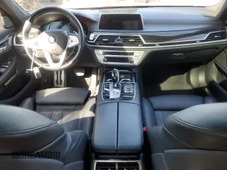 2017 BMW 7 Series 750i xDrive with VIN WBA7B0C55HG527032, listed as a Copart auction lot 52026415 with 67,722 mi miles and Clean title. Bid and sale history available at DreamBid. Image 8.