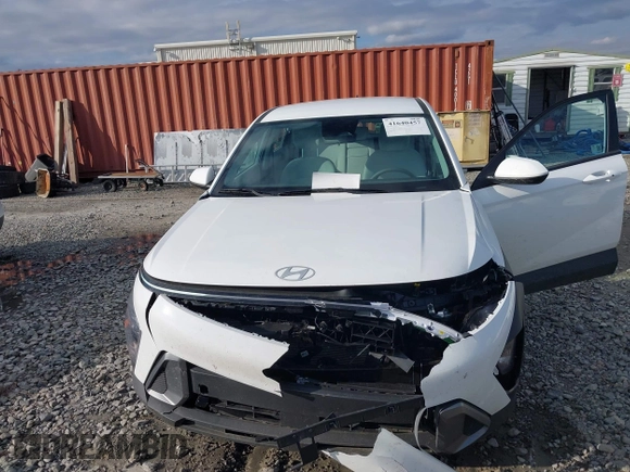 2024 Hyundai Kona SE with VIN KM8HA3ABXRU112114, listed as a IAAI auction lot 41640457 with 18,254 mi miles. Bid and sale history available at carsss.com. Image 6.