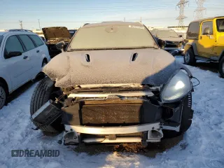 2021 Aston Martin DBX z VIN SCFVUJAW9MTV02708, wystawiony jako Copart lot #85731374 z przebiegiem Nie podano mil oraz Szkoda całkowita • Salvage title. Historia ofert i sprzedaży dostępna na DreamBid. Obrazek 5.