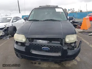 2005 Ford Escape Limited with VIN 1FMYU04155KC05430, listed as a IAAI auction lot 41784958 with 190,822 mi miles. Bid and sale history available at carsss.com. Image 12.