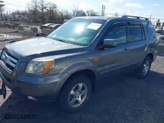 2008 Honda Pilot EX-L with VIN 5FNYF18518B023615, listed as a IAAI auction lot 41886360 with 175,549 mi miles. Bid and sale history available at carsss.com. Image 2.