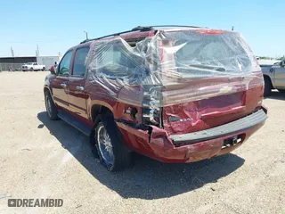 2007 Chevrolet Suburban LTZ with VIN 3GNFC16017G229914, listed as a IAAI auction lot 41879562 with 290,441 mi miles. Bid and sale history available at carsss.com. Image 3.