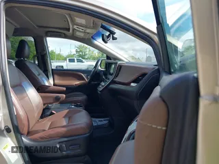 2015 Toyota Sienna XLE z VIN 5TDYK3DC6FS632493, wystawiony jako IAAI lot #42176411 z przebiegiem 172 929 mil mil oraz . Historia ofert i sprzedaży dostępna na DreamBid. Obrazek 5.