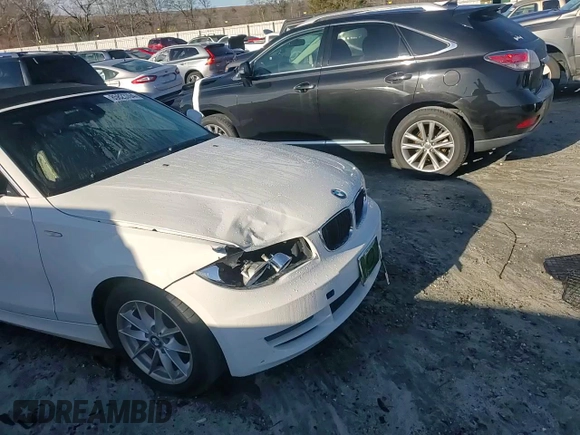 2011 BMW 1 Series 128i with VIN WBAUN1C53BVH82638, listed as a Copart auction lot 85823794 with 137,142 mi miles and Salvage title. Bid and sale history available at DreamBid. Image 11.