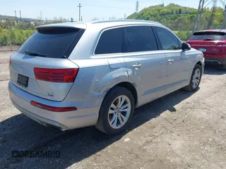 2018 Audi Q7 Premium Plus с VIN WA1LAAF79JD019641, выставлен на аукционе IAAI как лот 42136847 с пробегом 102 899 миль миль и . История ставок и продаж доступна на DreamBid. Изображение 4.