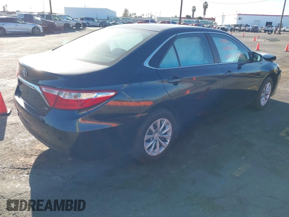 2015 Toyota Camry XLE with VIN 4T4BF1FK4FR512658, listed as a IAAI auction lot 41419793 with 91,741 mi miles. Bid and sale history available at carsss.com. Image 4.