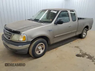 2003 Ford F-150 XL with VIN 1FTRX17L43NB70023, listed as a Copart auction lot 42103605 with 373,478 mi miles and Clean Title. Bid and sale history available at carsss.com. Image 1.