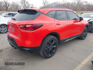 2021 Chevrolet Blazer RS z VIN 3GNKBKRS1MS555161, wystawiony jako IAAI lot #41544585 z przebiegiem 45 494 mil mil oraz . Historia ofert i sprzedaży dostępna na DreamBid. Obrazek 4.