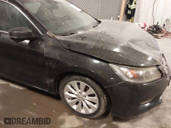 2014 Honda Accord EX-L with VIN 1HGCR2F84EA172143, listed as a IAAI auction lot 41801684 with 180,241 mi miles and . Bid and sale history available at carsss.com. Image 18.