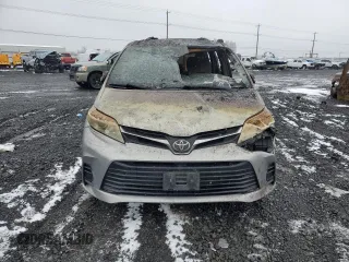 2018 Toyota Sienna LE с VIN 5TDJZ3DC5JS190506, выставлен на аукционе Copart как лот 86137964 с пробегом Не указан миль и Списание • Salvage title. История ставок и продаж доступна на DreamBid. Изображение 5.