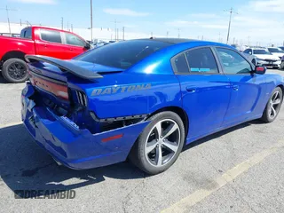 2013 Dodge Charger RT with VIN 2C3CDXCT5DH683562, listed as a IAAI auction lot 41736528 with 192,333 mi miles. Bid and sale history available at carsss.com. Image 17.
