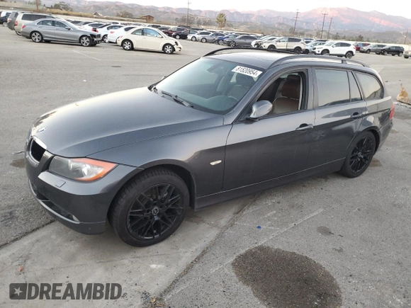 2006 BMW 3 Series 325xi с VIN WBAVT13576AV98386, выставлен на аукционе Copart как лот 81520954 с пробегом 362 557 миль миль и Списание • Salvage title. История ставок и продаж доступна на DreamBid. Изображение 1.