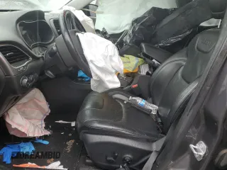 2019 Jeep Cherokee Limited with VIN 1C4PJMDX7KD168482, listed as a Copart auction lot 57843555 with 79,009 mi miles and Salvage title. Bid and sale history available at DreamBid. Image 7.