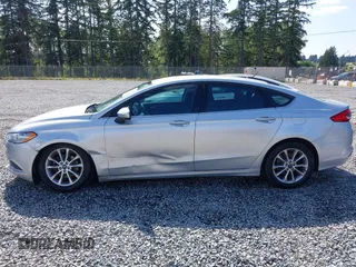 2017 Ford Fusion SE with VIN 3FA6P0H71HR377607, listed as a IAAI auction lot 42757989 with 93,003 mi miles and . Bid and sale history available at DreamBid. Image 14.