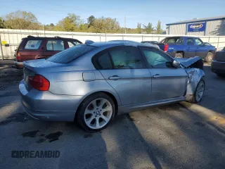 2009 BMW 3 Series 328i z VIN WBAPH775X9NL82214, wystawiony jako Copart lot #50317875 z przebiegiem Nie podano mil oraz Nie do naprawy • Non repairable. Historia ofert i sprzedaży dostępna na DreamBid. Obrazek 3.