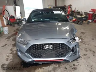 2020 Hyundai Veloster Turbo with VIN KMHTH6AB6LU029925, listed as a IAAI auction lot 41885736 with 60,625 mi miles. Bid and sale history available at carsss.com. Image 13.