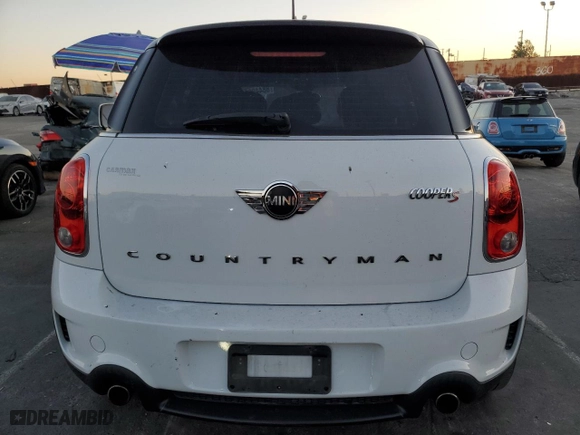 2014 MINI Cooper Countryman S with VIN WMWZC3C56EWP25014, listed as a Copart auction lot 88440985 with 95,058 mi miles and Salvage Title. Bid and sale history available at carsss.com. Image 6.