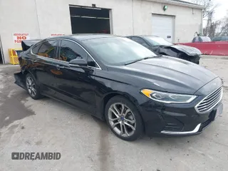 2019 Ford Fusion SEL with VIN 3FA6P0CD9KR237633, listed as a IAAI auction lot 41850201 with 68,157 mi miles. Bid and sale history available at carsss.com. Image 1.