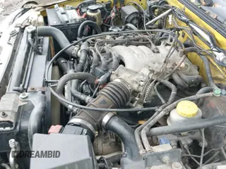 2001 Nissan Frontier SE z VIN 1N6ED27T21C372541, wystawiony jako IAAI lot #42195903 z przebiegiem 293 632 mil mil oraz . Historia ofert i sprzedaży dostępna na DreamBid. Obrazek 12.