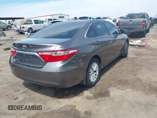 2017 Toyota Camry XLE with VIN 4T1BF1FK0HU402574, listed as a IAAI auction lot 41889015 with 155,470 mi miles. Bid and sale history available at carsss.com. Image 4.
