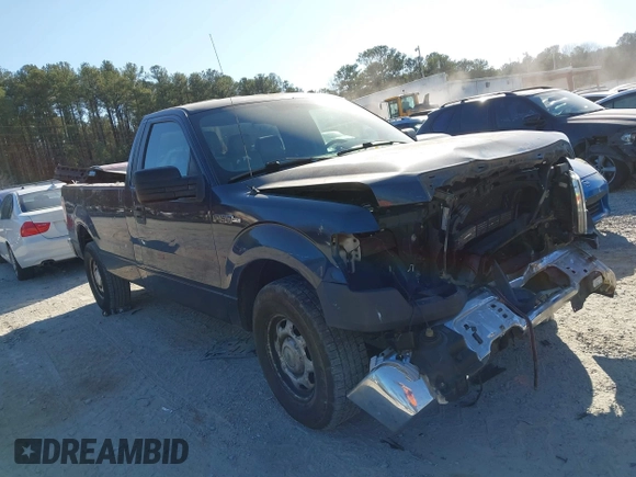 2014 Ford F-150 XL with VIN 1FTMF1CM3EKD71850, listed as a IAAI auction lot 41717723 with 276,867 mi miles. Bid and sale history available at carsss.com. Image 1.