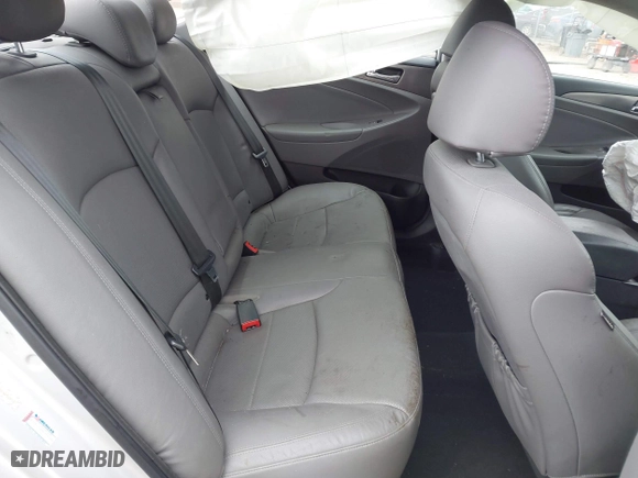 2015 Hyundai Sonata Hybrid Limited with VIN KMHEC4A45FA051854, listed as a IAAI auction lot 41853648 with 160,422 mi miles. Bid and sale history available at carsss.com. Image 8.