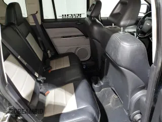 2007 Jeep Compass Limited with VIN 1J8FF57W77D241355, listed as a Copart auction lot 83786884 with 241,742 mi miles and Salvage Title. Bid and sale history available at carsss.com. Image 10.