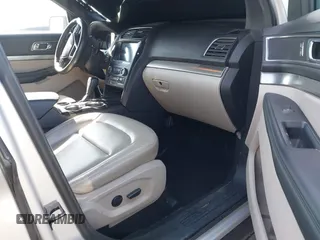2019 Ford Explorer XLT z VIN 1FM5K7D84KGA60538, wystawiony jako IAAI lot #42603310 z przebiegiem 134 221 mil mil oraz . Historia ofert i sprzedaży dostępna na DreamBid. Obrazek 5.