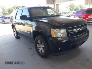 2010 Chevrolet Tahoe LT z VIN 1GNMCBE37AR244756, wystawiony jako IAAI lot #42134659 z przebiegiem 205 955 mil mil oraz . Historia ofert i sprzedaży dostępna na DreamBid. Obrazek 1.