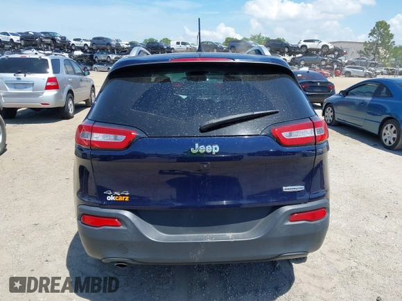 2016 Jeep Cherokee Latitude with VIN 1C4PJMCB5GW199103, listed as a IAAI auction lot 41929758 with 82,379 mi miles. Bid and sale history available at carsss.com. Image 16.