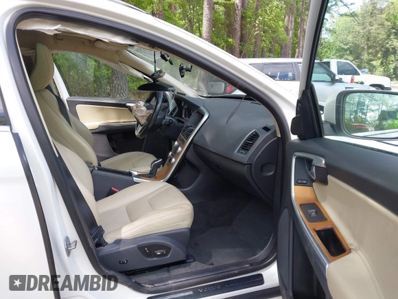 2017 Volvo XC60 Inscription с VIN YV449MRU5H2212488, выставлен на аукционе IAAI как лот 42165858 с пробегом 77 056 миль миль и . История ставок и продаж доступна на DreamBid. Изображение 5.