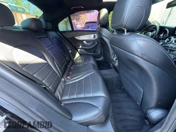 2019 Mercedes-Benz C 300 with VIN 55SWF8DB3KU287744, listed as a Copart auction lot 55195355 with 99,216 mi miles and Clean Title. Bid and sale history available at DreamBid. Image 6.