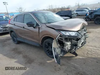 2018 Mitsubishi Eclipse Cross LE z VIN JA4AT4AA2JZ061576, wystawiony jako IAAI lot #41565617 z przebiegiem 28 488 mil mil oraz . Historia ofert i sprzedaży dostępna na DreamBid. Obrazek 1.
