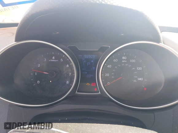 2014 Hyundai Veloster RE:FLEX z VIN KMHTC6AD5EU201168, wystawiony jako IAAI lot #41930766 z przebiegiem 198 909 mil mil oraz . Historia ofert i sprzedaży dostępna na DreamBid. Obrazek 7.