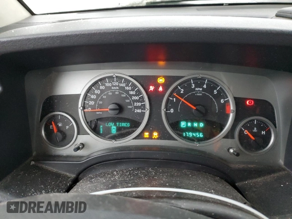 2007 Jeep Compass Limited with VIN 1J8FF57W67D256591, listed as a Copart auction lot 44167335 with 179,456 mi miles and Salvage Title. Bid and sale history available at carsss.com. Image 9.