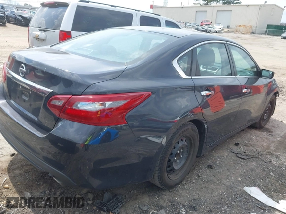 2018 Nissan Altima SV with VIN 1N4AL3AP9JC180626, listed as a IAAI auction lot 41738855 with 107,732 mi miles and . Bid and sale history available at carsss.com. Image 4.