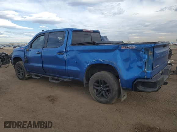 2022 Chevrolet Silverado 1500 LT Trail Boss with VIN 3GCUDFED3NG547626, listed as a Copart auction lot 51004645 with 51,555 mi miles and Salvage Title. Bid and sale history available at DreamBid. Image 2.
