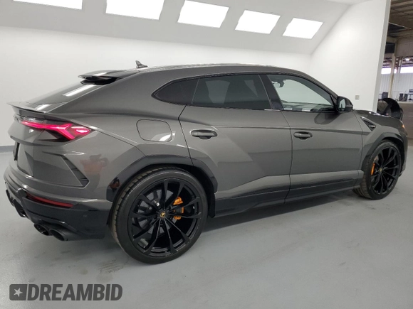 2022 Lamborghini Urus z VIN ZPBUA1ZLXNLA16447, wystawiony jako Copart lot #69403664 z przebiegiem 28 166 mil mil oraz Szkody całkowita. Historia ofert i sprzedaży dostępna na DreamBid. Obrazek 3.