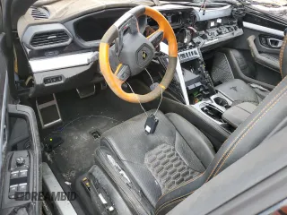 2019 Lamborghini Urus z VIN ZPBUA1ZL5KLA05433, wystawiony jako Copart lot #69777194 z przebiegiem Nie podano mil oraz Tytuł czysty. Historia ofert i sprzedaży dostępna na DreamBid. Obrazek 8.