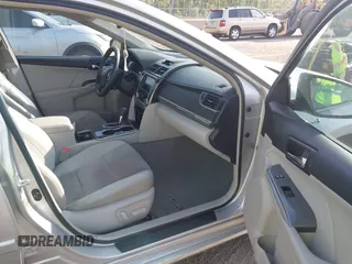 2012 Toyota Camry XLE z VIN 4T1BD1FK4CU017422, wystawiony jako IAAI lot #42366815 z przebiegiem 156 506 mil mil oraz . Historia ofert i sprzedaży dostępna na DreamBid. Obrazek 5.