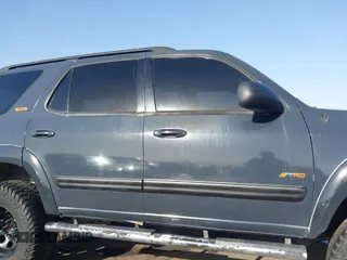 2002 Toyota Sequoia SR5 with VIN 5TDZT34A42S114070, listed as a IAAI auction lot 41696378 with 178,903 mi miles and . Bid and sale history available at carsss.com. Image 14.