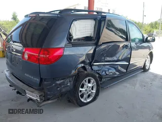2006 Toyota Sienna XLE z VIN 5TDZA22C06S495720, wystawiony jako IAAI lot #42379521 z przebiegiem 65 375 mil mil oraz . Historia ofert i sprzedaży dostępna na DreamBid. Obrazek 4.