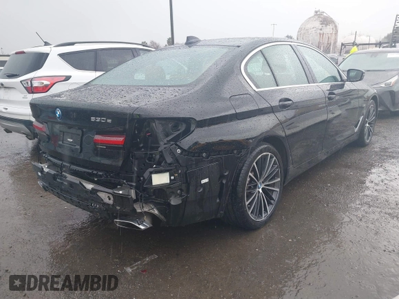 2022 BMW 5 Series 530e с VIN WBA13AG01NCJ72192, выставлен на аукционе IAAI как лот 41809247 с пробегом 27 923 миль миль и . История ставок и продаж доступна на DreamBid. Изображение 4.
